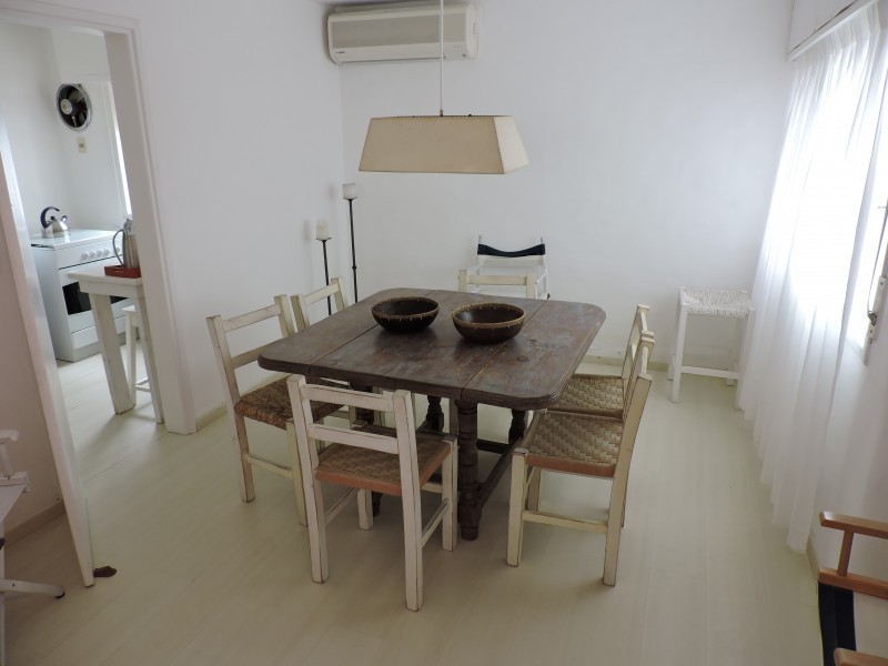 Casa en alquiler de la ruta al mar a una cuadra de Montoya